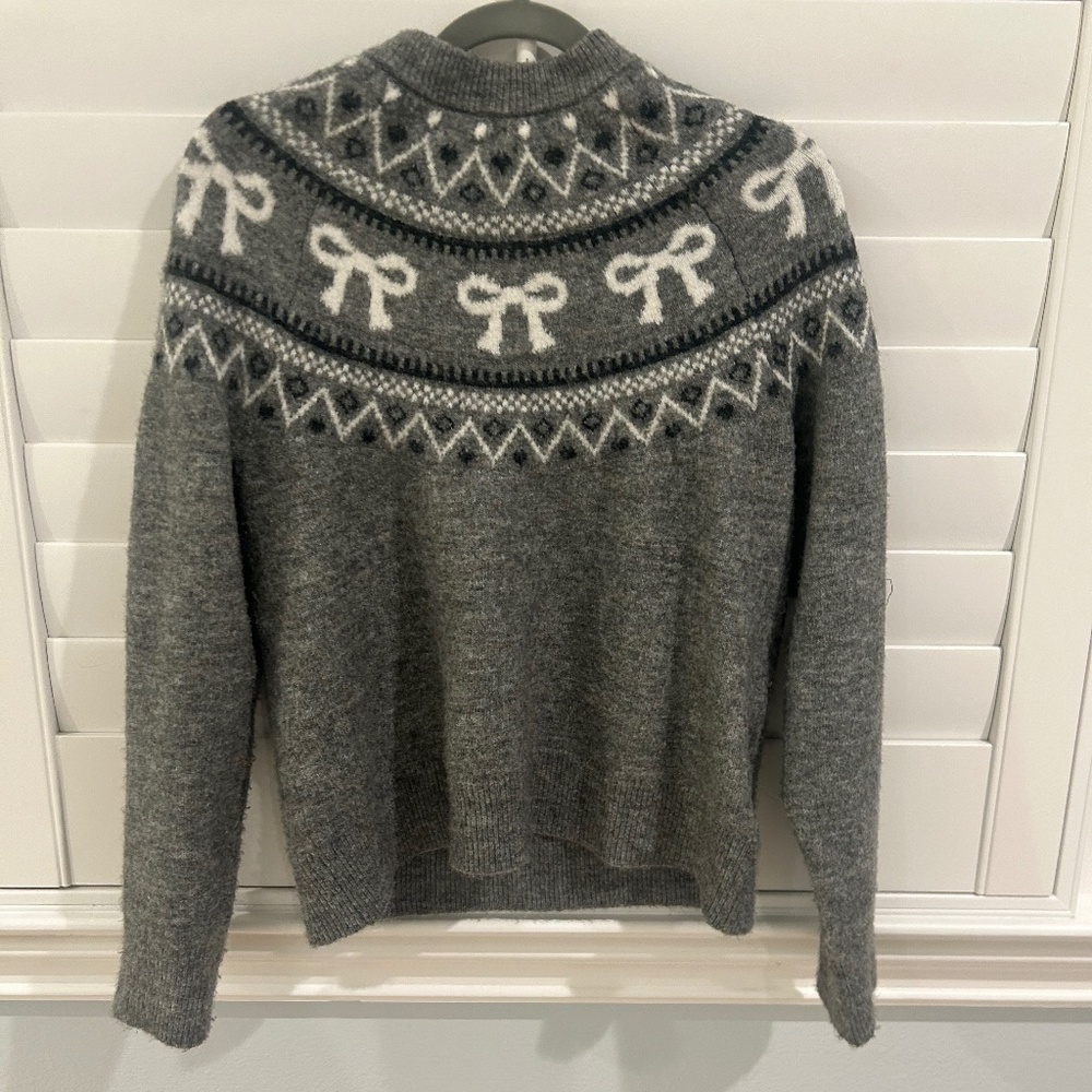 HM Bow Sweater